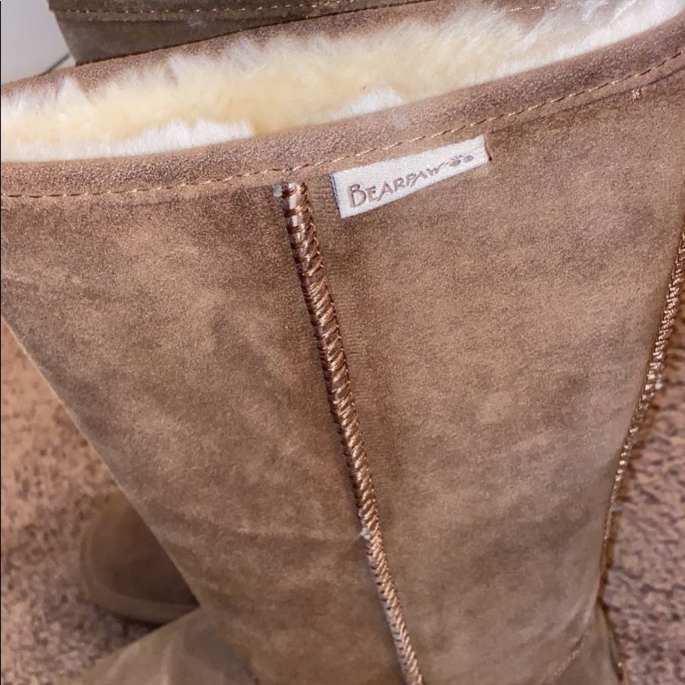 Size 9 brown Bearpaw boots